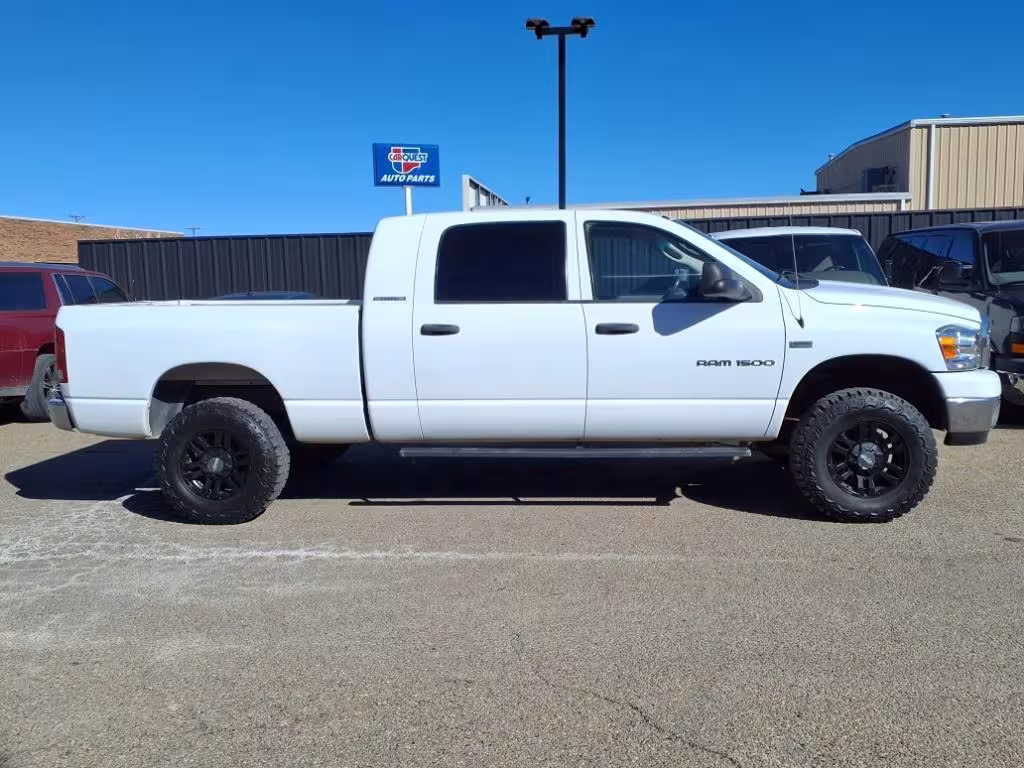 2006 Dodge Ram 1500 - 3D7KS19D96G234808 - Image #2