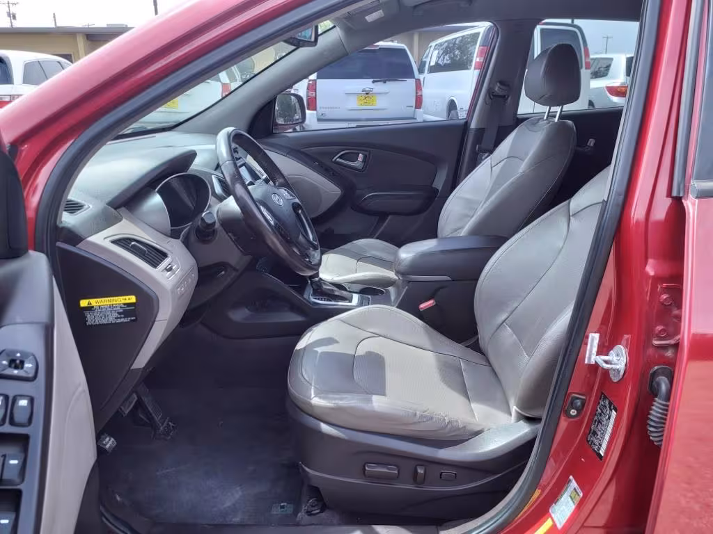 2014 Hyundai Tucson - KM8JUCAG2EU849046 - Image #11